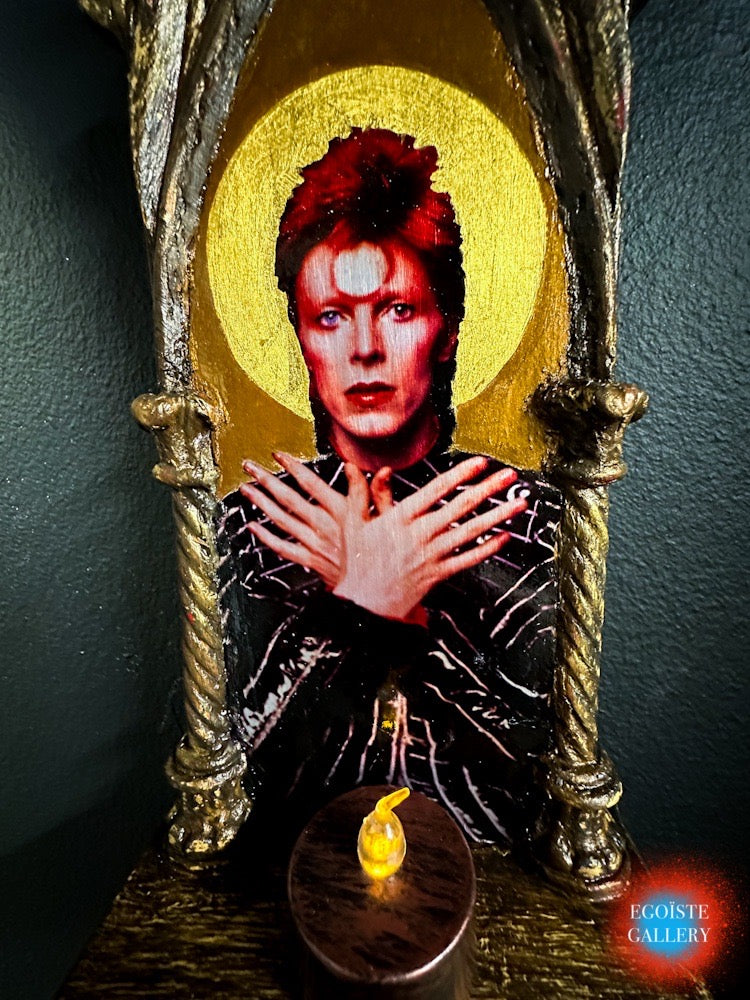 Icon, Illuminated Bowie by Paul Cassidy